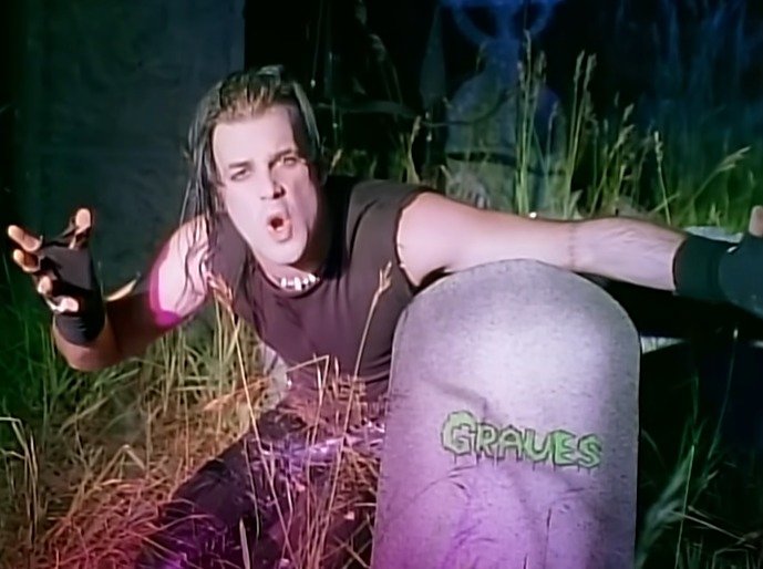 Misfits - Dig Up Her Bones Misfits - Dig Up Her Bones